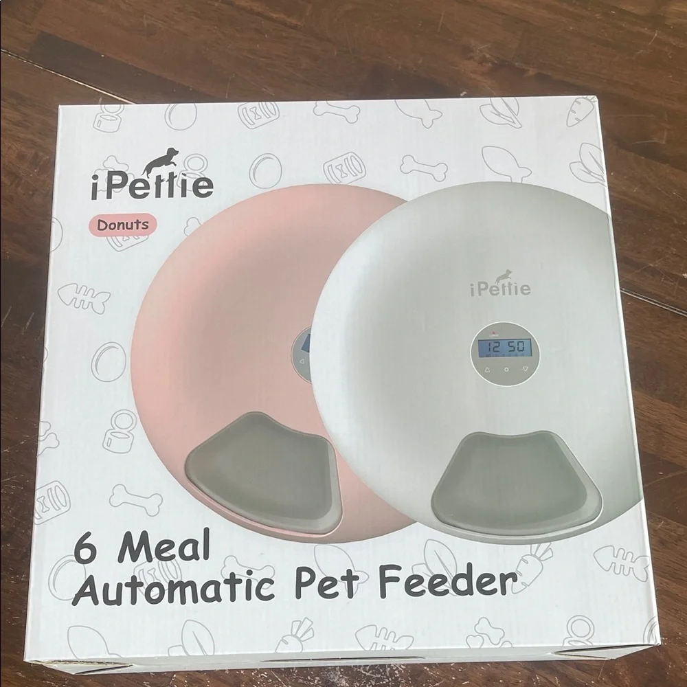 NIB! Ipettie 6 Meal Automatic Pet Feeder White